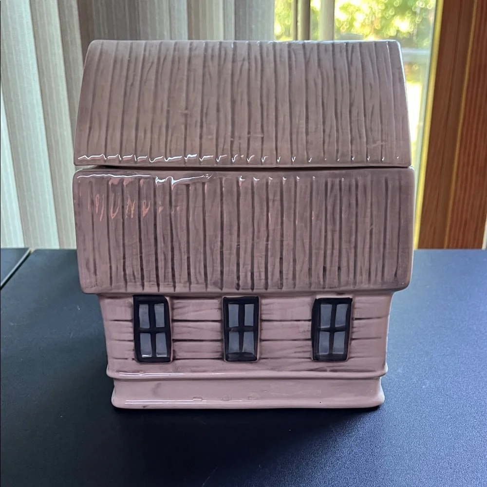 Pier 1 Barn Ceramic Cookie Jar